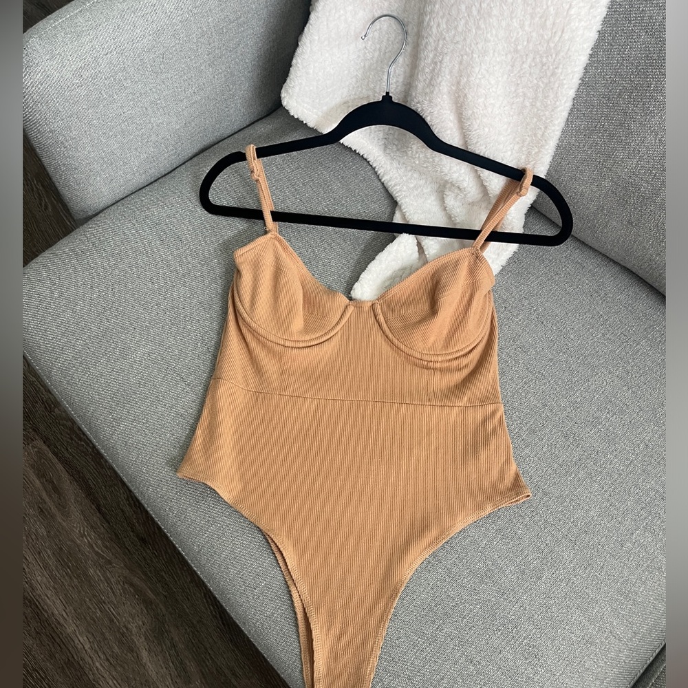 Ribbed Underwire Bodysuit